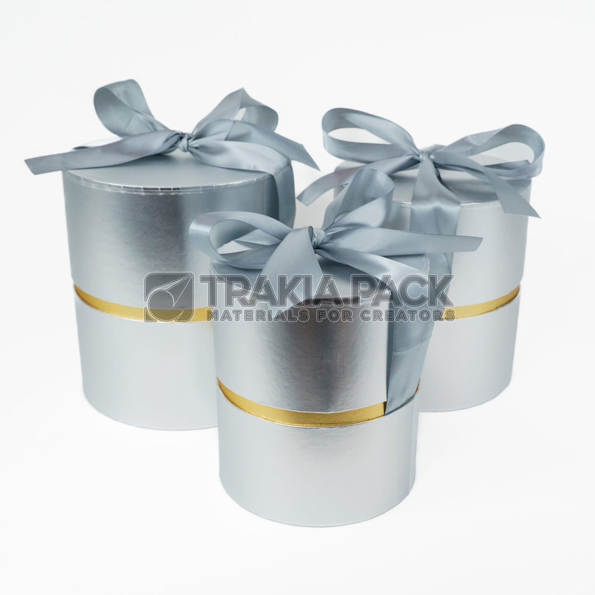 Кутии цилиндър металик с панделка 3бр/ 19,5х21,5см - сребърни