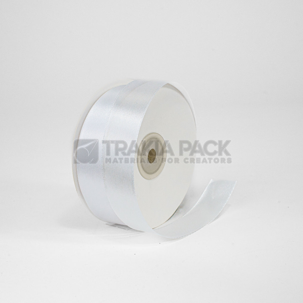 Панделка сатен 2,5см - бяла