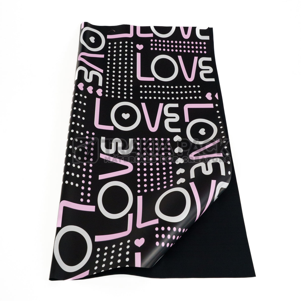 Целофан цветен с надпис Love - 57х57см/ 20бр - черен